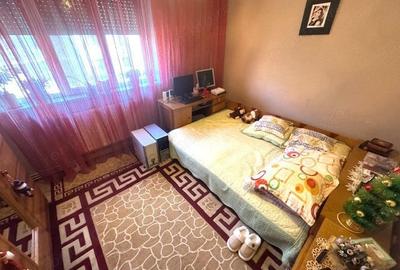 Apartament cu 3 camere semidecomandat în Central - 17