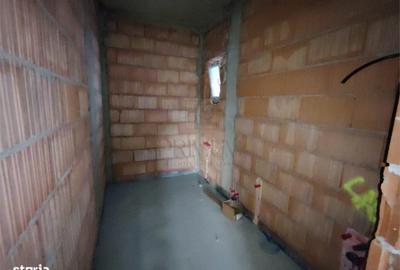 Casă cu 3 camere în Central