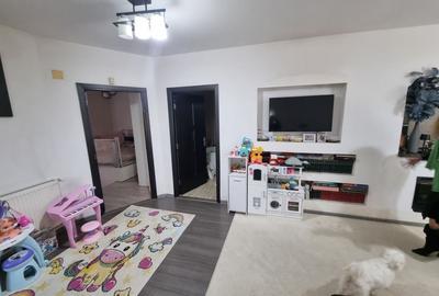 Bratianu  -casa cu deschidere pe colt - 11