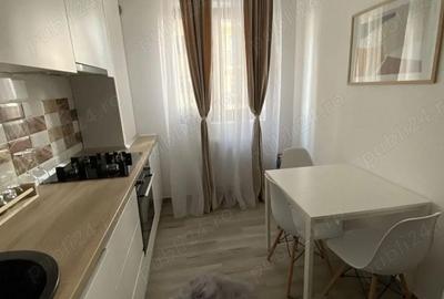 Garsonieră decomandată în Central - 1