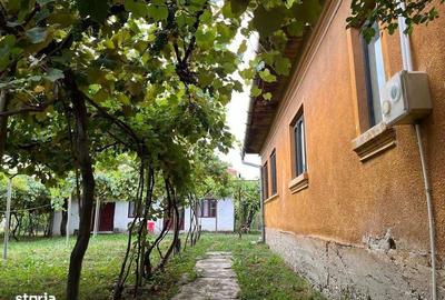 Casă cu 3 camere în Stănești - 1