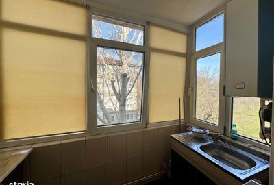 Apartament cu 3 camere decomandat, mobilat în Soarelui - 3