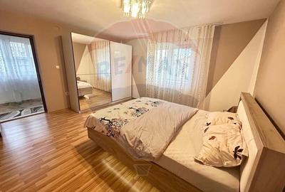 Casa de vanzare cu teren 680mp in Salonta - 1