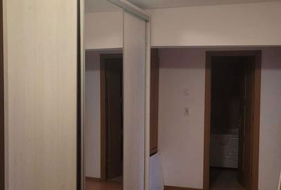 Apartament cu 2 camere decomandat în 9 Mai - 6