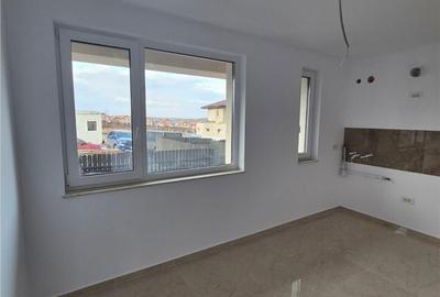 Casă cu 4 camere în Rediu - 10