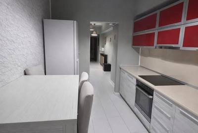 Apartament cu 3 camere decomandat în Exterior Vest
