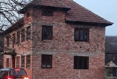 Casă cu 6 camere în Cizer - 4