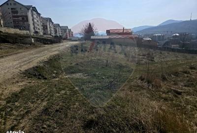 Teren de 2606 mp, în Central - 2