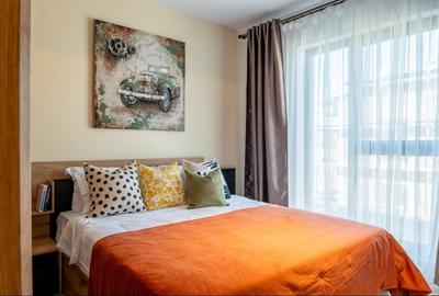 Garsonieră decomandată, mobilată în Cristian - 1