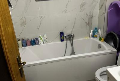 Apartament cu 3 camere decomandat în Central - 1