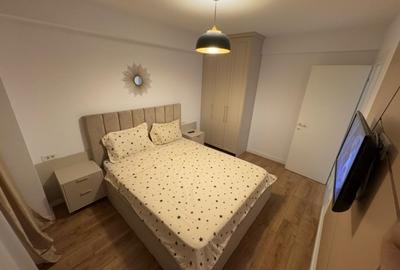 Apartament cu 3 camere decomandat în Vișani