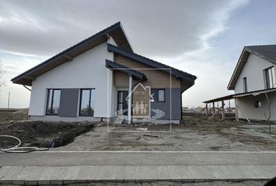 Teren cu PUZ, utilități și autorizație de construire/casă unifamilială - 2