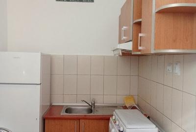 Apartament la casa la curte comuna , Centru, Str. Jokai Mor - 4