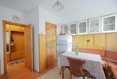 De vanzare Apartament 4 camere decomandat ultrac... - 4