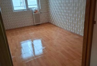 Apartament cu 2 camere decomandat în Titan - 7