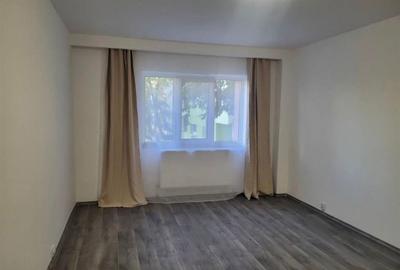 RECO Apartament 3 camere decomandat - 4