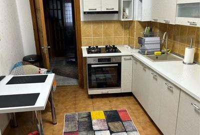 Apartament cu 3 camere decomandat în Central - 2