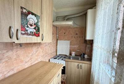 Apartament cu 2 camere semidecomandat în Iris