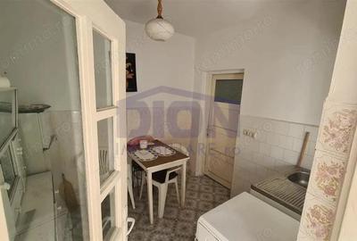 Central -Casa si teren in municipiul Calarasi--Grivita - 8