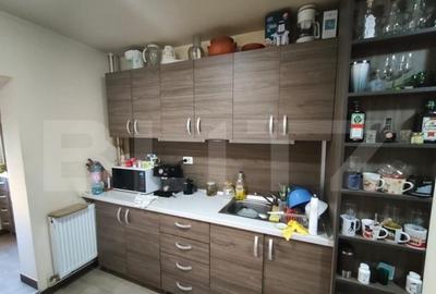 Apartament de vanzare, cu 4 camere, 80 mp, zona Calea Aradul - 6
