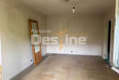 Apartament cu 4 camere decomandat în Rahova
