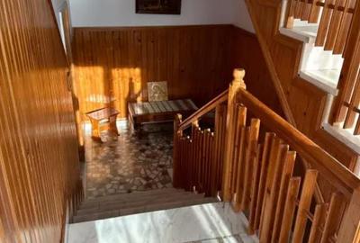 Casă cu 7 camere cu Teren 396 Mp în Eforie - 6
