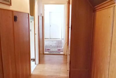 Apartament cu 3 camere semidecomandat în Micro 16 - 2