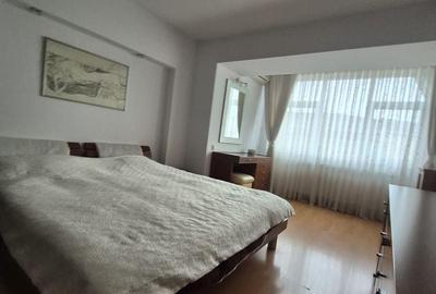 Apartament cu 3 camere în Central - 3
