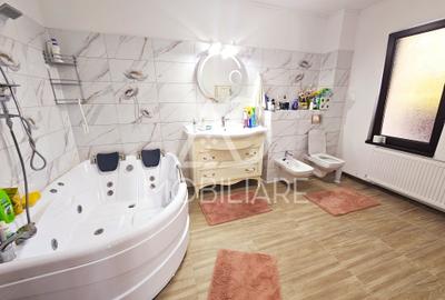 Casă cu 6 camere cu Teren 600 Mp în Drăguțești - 8