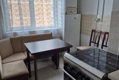 Apartament 3 camere – zona centrala Targoviste, Piata 1 Mai - 7