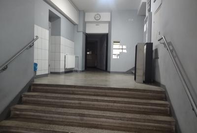 Apartament cu 4 camere decomandat în P-ța Universității - 11