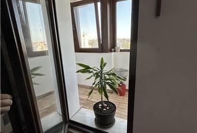 Apartament 3 camere, 2 bai, vedere trilaterala extraordiana, zona Trezorerie - G - 24