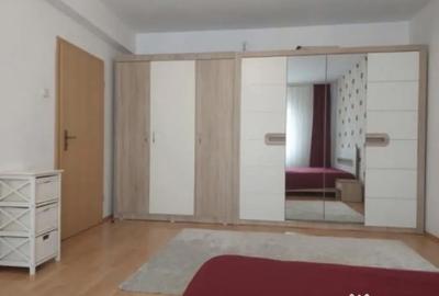 Apartament cu 2 camere decomandat în Cetate