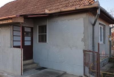 Casă cu 3 camere cu Teren 994 Mp în Central - 6