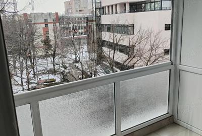 Apartament cu 4 camere decomandat în Centrul Vechi - 8