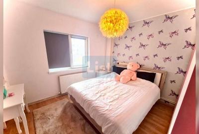 Apartament cu 3 camere semidecomandat, mobilat în Mioriței - 3