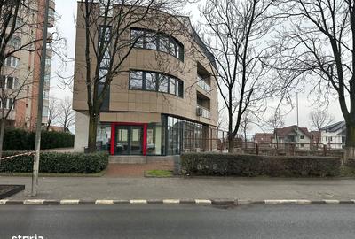 Spațiu comercial, de 851 mp, în Traian - 2