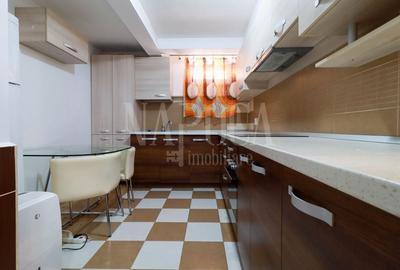 Apartament cu 3 camere semidecomandat în Central - 2