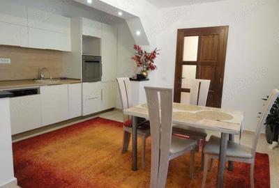 Casa frumoasa in Gradiste aproape de Biserica Ortodoxa - 12