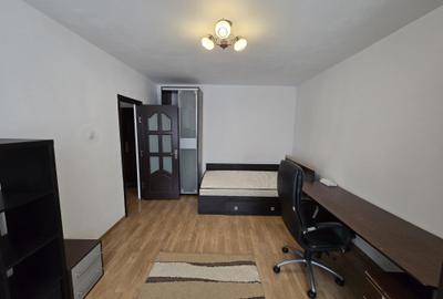 Garsonieră decomandată, mobilată în Dristor - 1