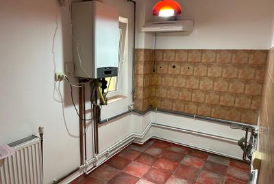Soarelui,apartament 2 camere,40 mp,et 1/4,centrala,72000 euro - 9