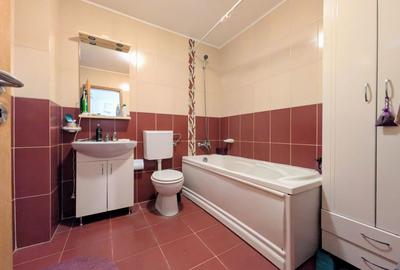 Casă cu 9 camere cu Canalizare în Steaua - 13