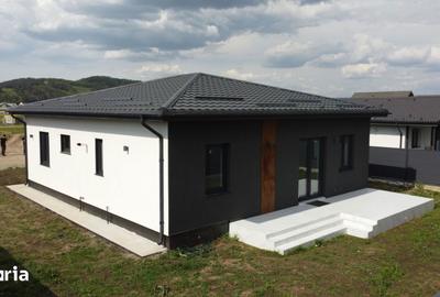 Casă cu 4 camere cu Teren 500 Mp în Central - 4