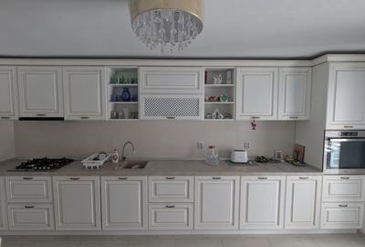 Casă cu 4 camere în Central - 1