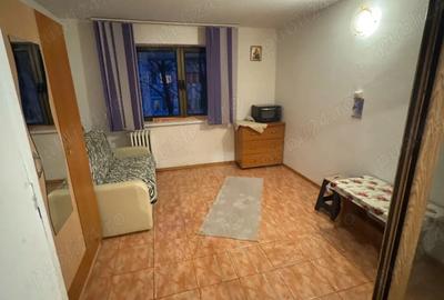 Garsonieră decomandată în Central - 9