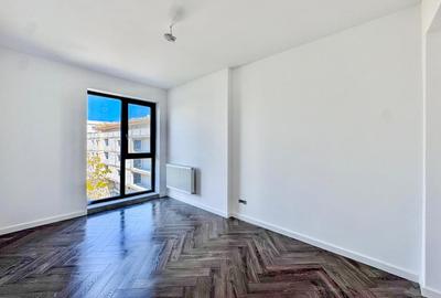 Apartament cu 3 camere în Tomis Nord