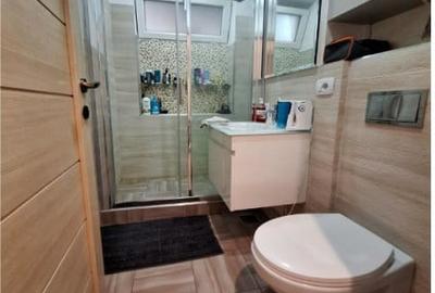 Apartament cu 4 camere decomandat în Cornișa - 3
