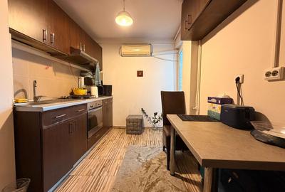 Apartament cu 3 camere decomandat în Crângași - 6