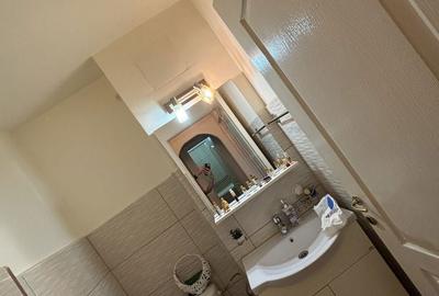 Apartament cu 3 camere decomandat în Central - 3