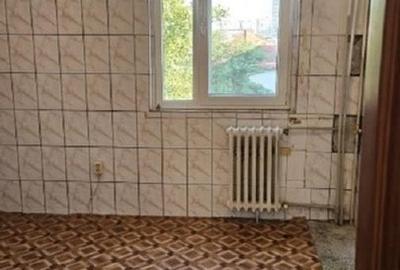 Apartament cu 3 camere decomandat în Titan - 4